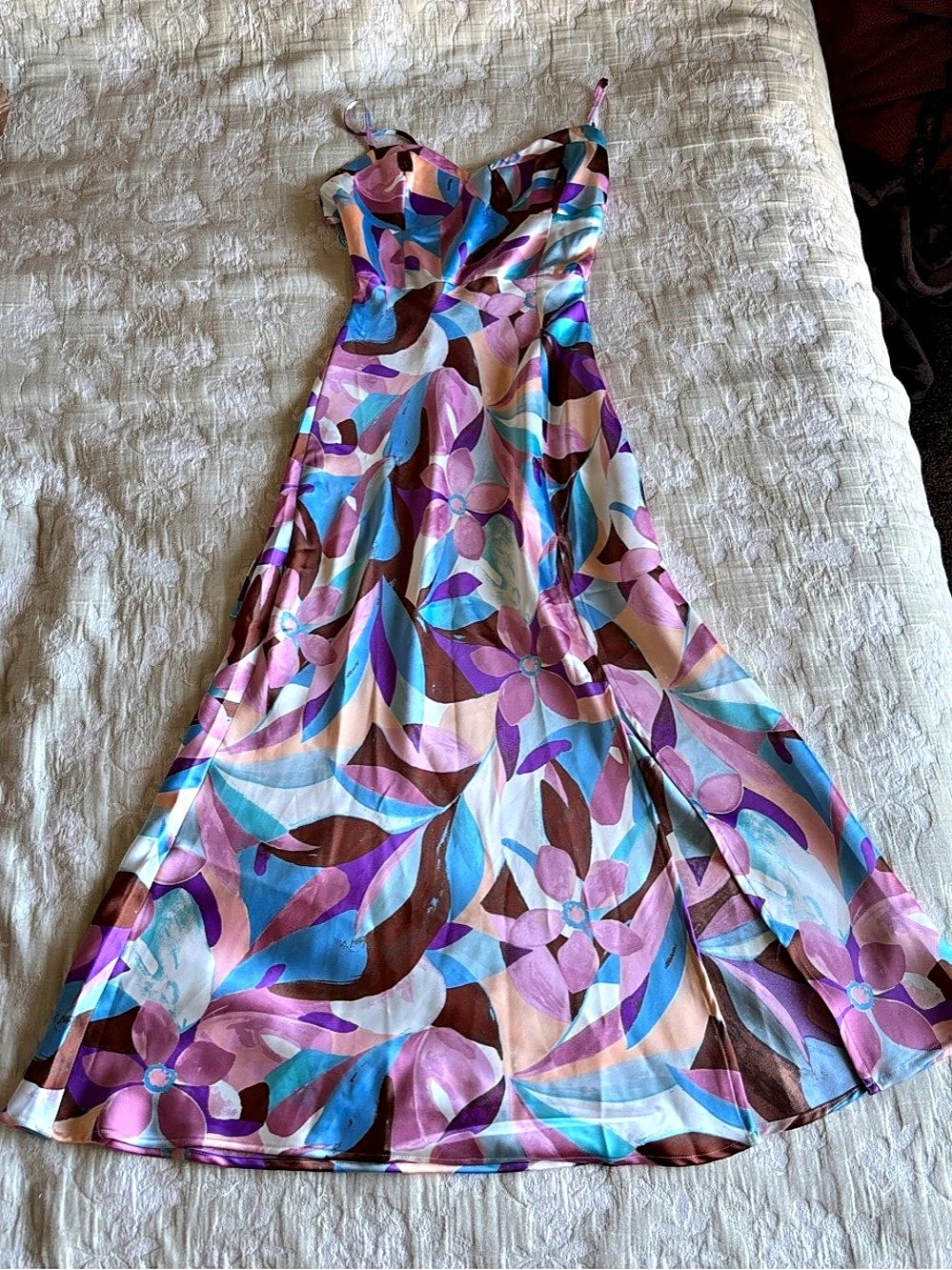 Floral Maxi Dress with Abstract Floral Like New, Never Worn. Size Medium